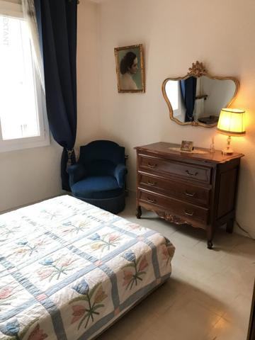 Appartement élégant de 4 pièces, idéalement situé en centre ville d'Alès.