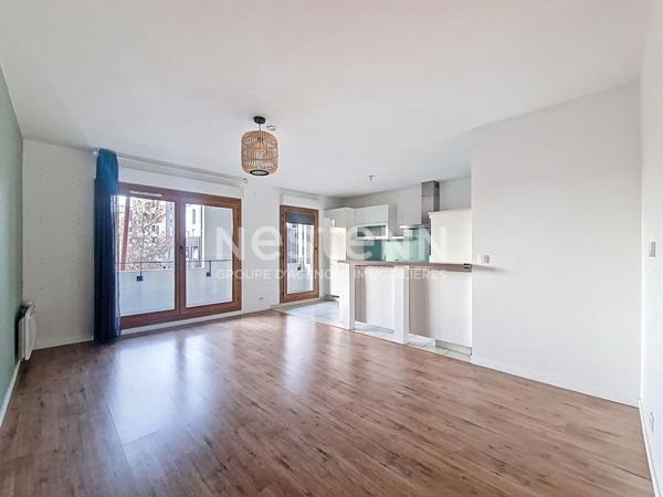 Appartement Bois d'Arcy 3 pièces 62m² avec balcon