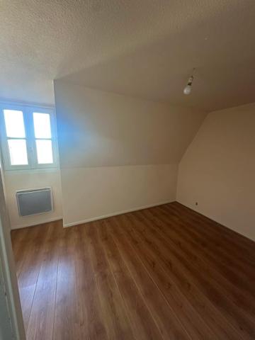 Immeuble à MUR-DE-BARREZ, 12600 - 179m²