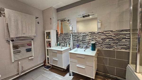 Maison de ville LE LUDE (72)