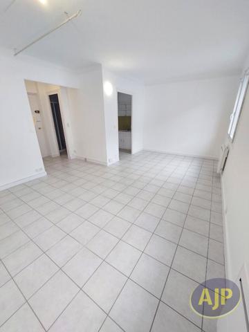 Location appartement Nantes : 531 € - AJP Immobilier Nantes Rond-Point de Rennes