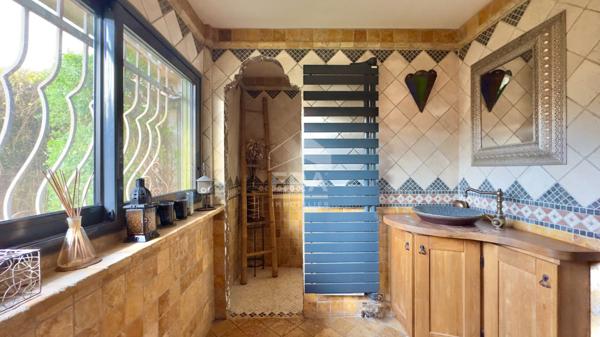 MAISON 122 M² ? ATHIS MONS, SECTEUR CALME ET BEAUX VOLUMES