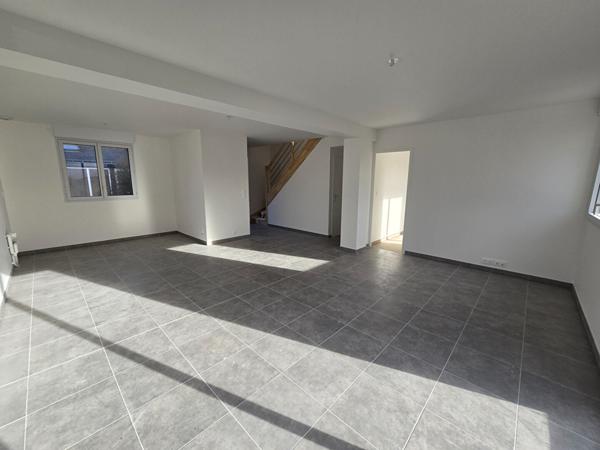 Contemporaine neuve Sarzeau bourg d'une superficie de 110 m²
