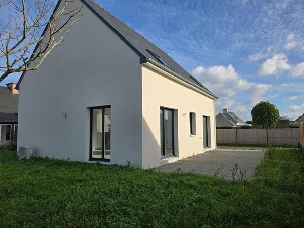 Contemporaine neuve Sarzeau bourg d'une superficie de 110 m²