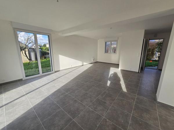 Contemporaine neuve Sarzeau bourg d'une superficie de 110 m²