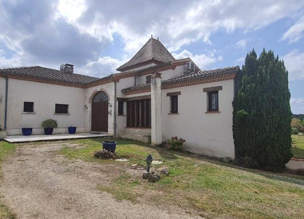 Maison à vendre    5 pièces • 225 m2 Casseneuil