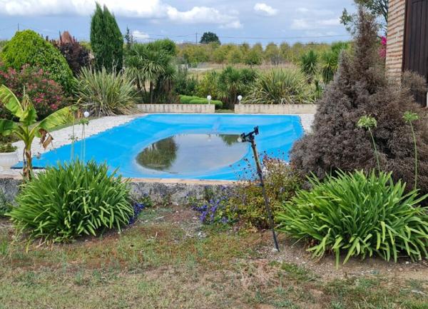 Maison à vendre    5 pièces • 225 m2 Casseneuil