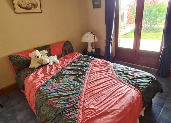 Maison à vendre    5 pièces • 225 m2 Casseneuil