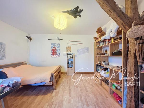 Maison en pierre rénovée avec charme et authenticité