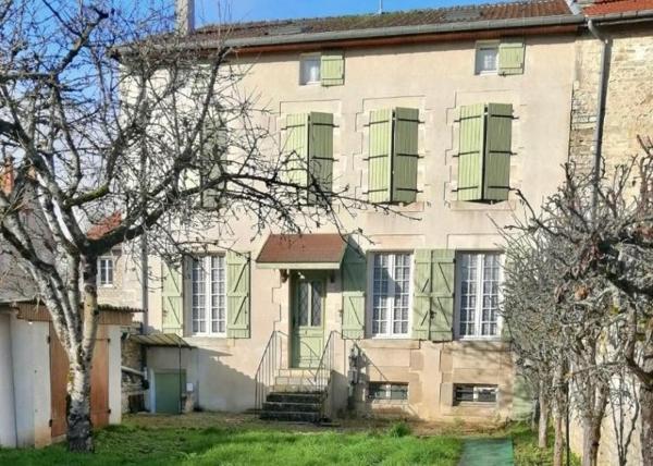 Vente / Immeuble à Wassy (52130)