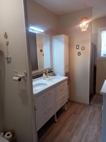 Salernes Villa de Plain Pied 4 pièce(s) 96.1 m2 et piscine
