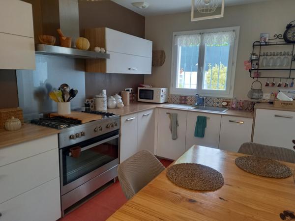 Salernes Villa de Plain Pied 4 pièce(s) 96.1 m2 et piscine