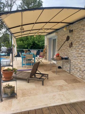 Salernes Villa de Plain Pied 4 pièce(s) 96.1 m2 et piscine