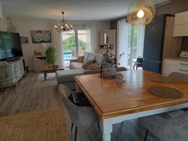 Salernes Villa de Plain Pied 4 pièce(s) 96.1 m2 et piscine