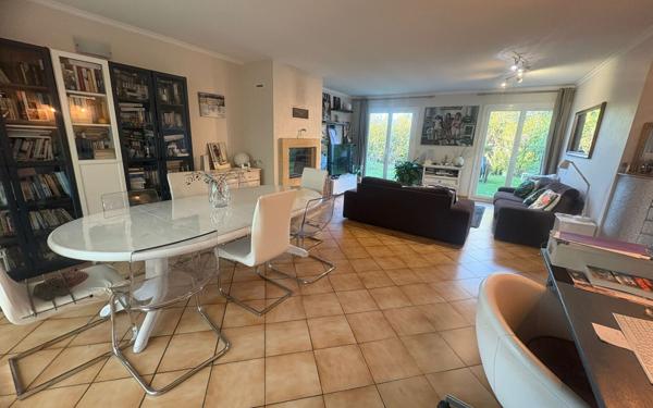 Maison à vendre    7 pièces • 123 m2 Menucourt