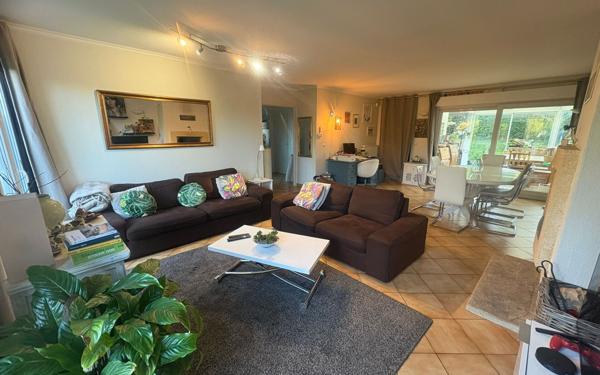 Maison à vendre    7 pièces • 123 m2 Menucourt