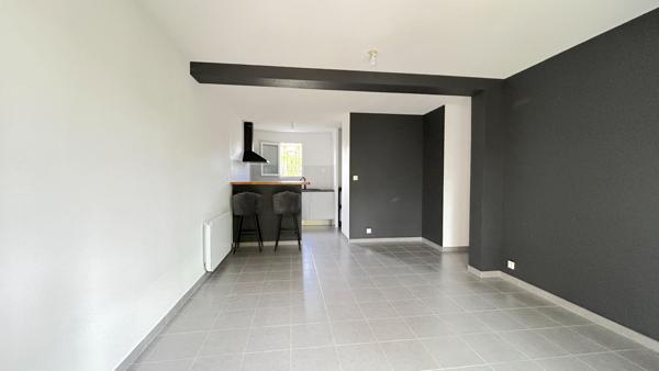 A LOUER APPARTEMENT DE TYPE 2 AVEC JARDIN - SECTEUR BLAYE , Saint seurin de cursac