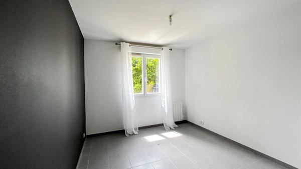 A LOUER APPARTEMENT DE TYPE 2 AVEC JARDIN - SECTEUR BLAYE , Saint seurin de cursac
