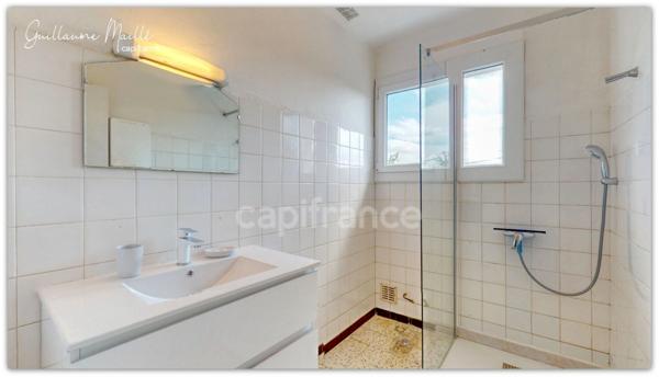 Exclusivité - Villa de plain-pied 4 pièces 95m² sur grand terrain constructible proche de PEZENAS (34120)