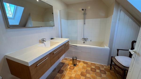 SAINT-PIERRE-QUIBERON - Vente propriété exceptionnelle de 300 m² avec piscine, étang et très grand terrain