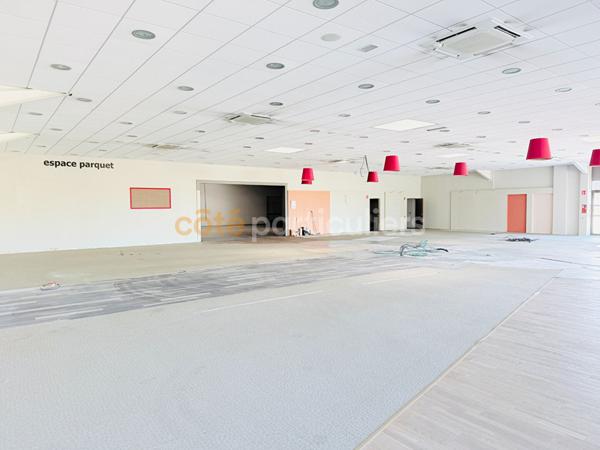 Vente Entrepôt / Local industriel1268 m² - SAINT LO (50000)