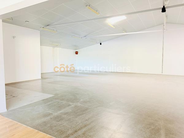 Vente Entrepôt / Local industriel1268 m² - SAINT LO (50000)