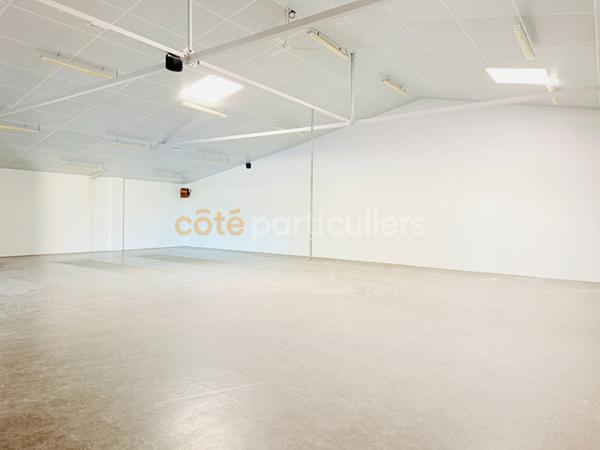 Vente Entrepôt / Local industriel1268 m² - SAINT LO (50000)
