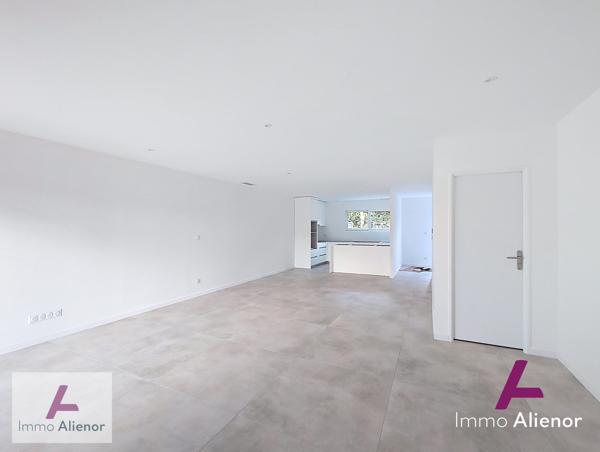 Découvrez cette magnifique maison moderne et spacieuse
