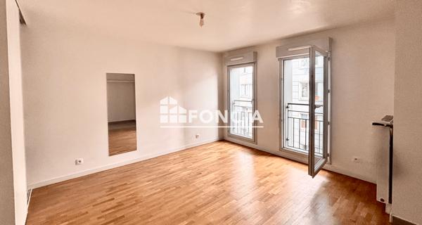 À vendre Studio 29.6 m² - Paris 75019