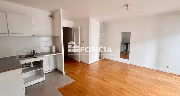 À vendre Studio 29.6 m² - Paris 75019