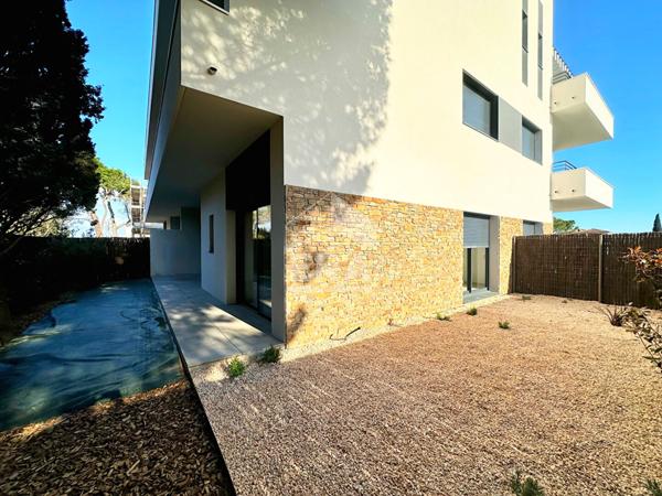 A vendre - Mas Vermeil - Appartement neuf - Deux chambres - terrasse et jardin