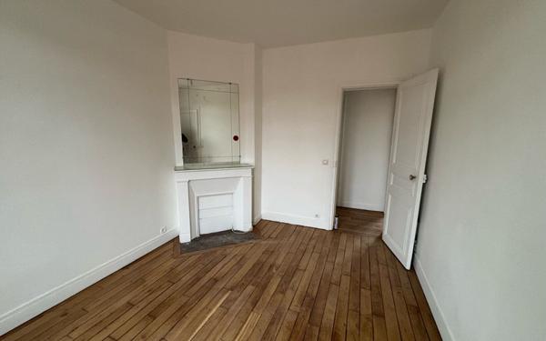 Appartement à vendre    3 pièces • 47,16 m2 Saint-Ouen
