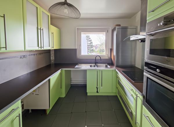 Appartement Verrieres Le Buisson 4 pièce(s) 90 m2