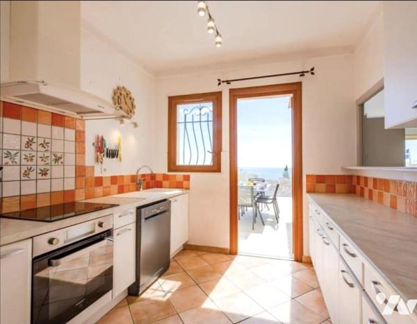  SAINT-AYGULF - Élégante propriété avec vue mer et panorama sur l’Estérel