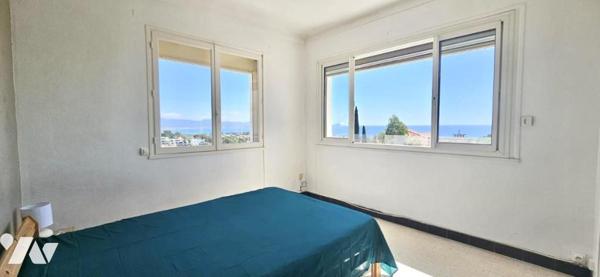  SAINT-AYGULF - Élégante propriété avec vue mer et panorama sur l’Estérel