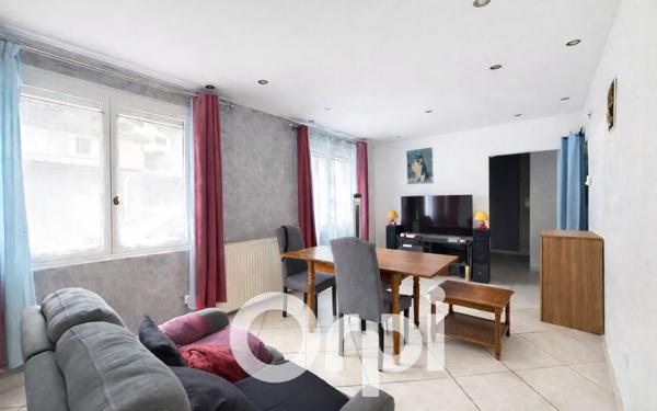 Appartement à vendre    4 pièces • 60,96 m2 Froges