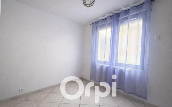 Appartement à vendre    4 pièces • 60,96 m2 Froges