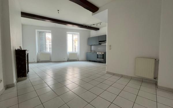 Appartement à louer    2 pièces • 67 m2 Mâcon