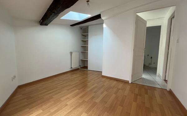 Appartement à louer    2 pièces • 67 m2 Mâcon