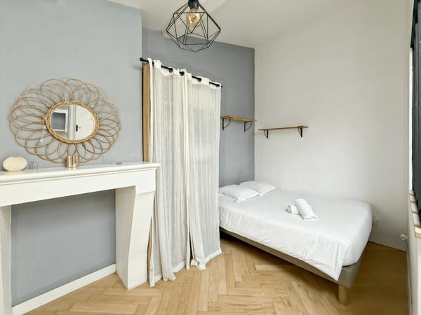 Charmant studio au calme - Place du parlement - Quartier Saint Pierre