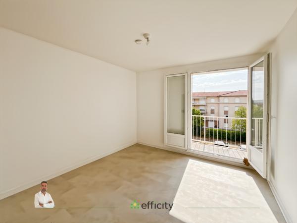 Appartement
         1 pièce
        - 19 m² 33 000 €*