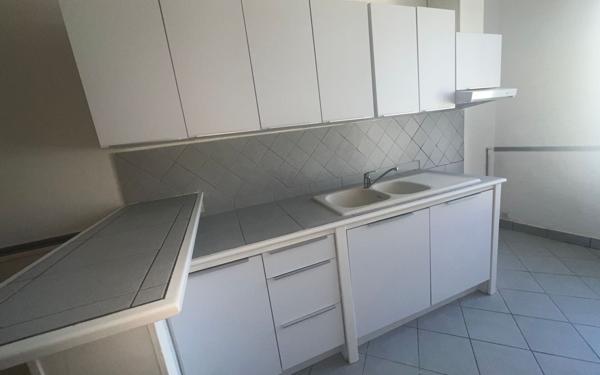 Appartement à louer    3 pièces •  Coulommiers