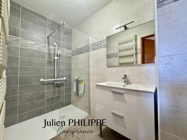 Maison à vendre 5 pièces SAINT LAURENT DU CROS (05)