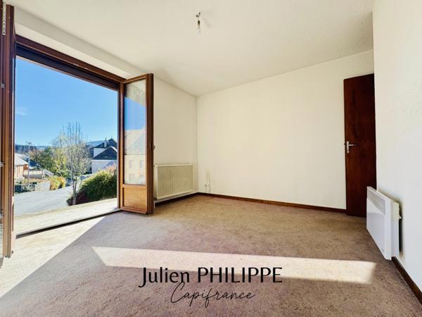 Maison à vendre 5 pièces SAINT LAURENT DU CROS (05)