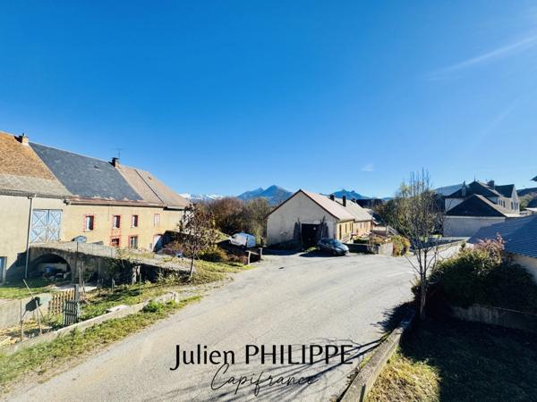 Maison à vendre 5 pièces SAINT LAURENT DU CROS (05)