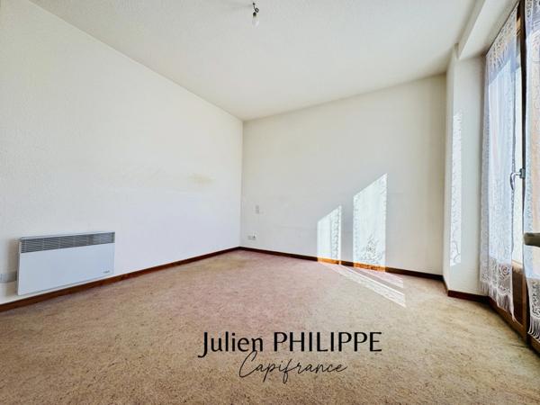 Maison à vendre 5 pièces SAINT LAURENT DU CROS (05)