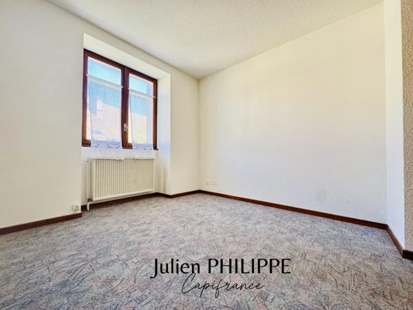 Maison à vendre 5 pièces SAINT LAURENT DU CROS (05)