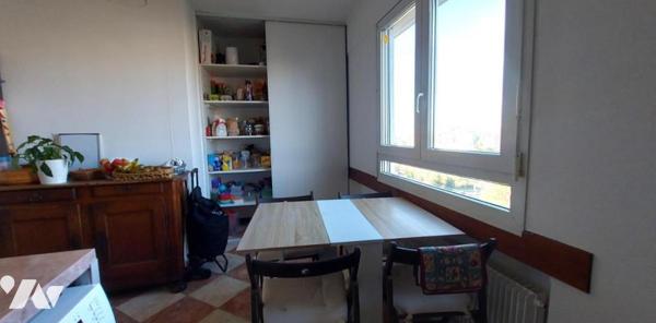 CHAPRAIS T4 +PARKING