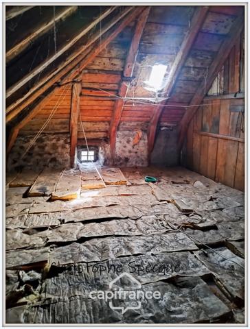 Immeuble à vendre BESSE ET SAINT ANASTAISE (63)