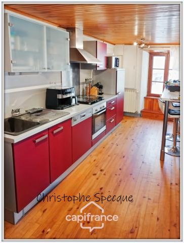 Immeuble à vendre BESSE ET SAINT ANASTAISE (63)